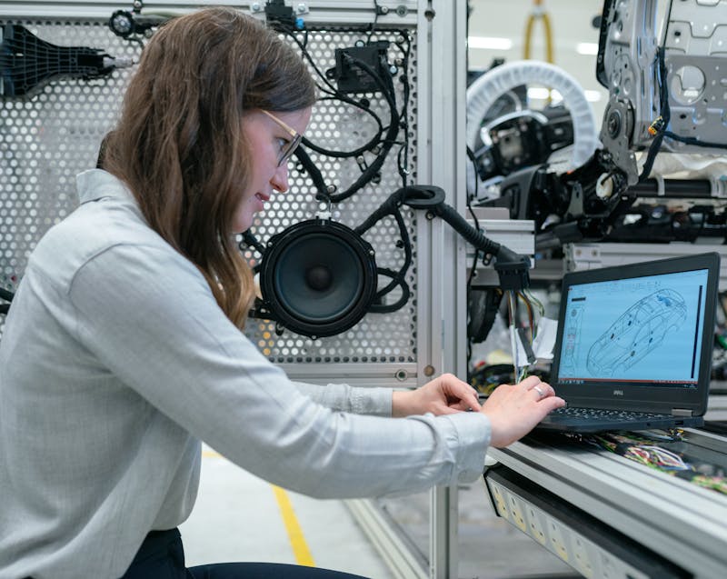 Top IT Solutions for Manufacturing Industry: Streamlining Operations in 2025